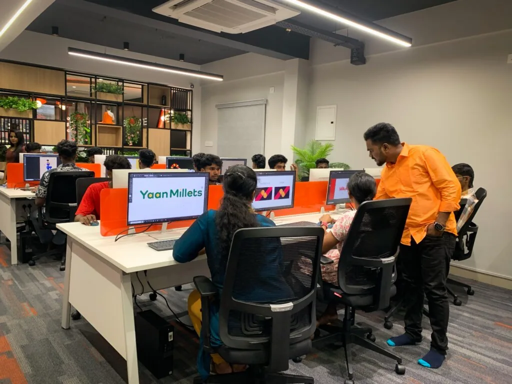 Branzone Design School students in a live agency-style class